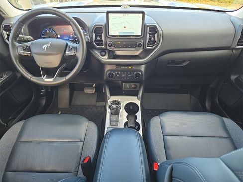 Certified 2022 Ford Bronco Sport Outer Banks w/ Tech Package image 8