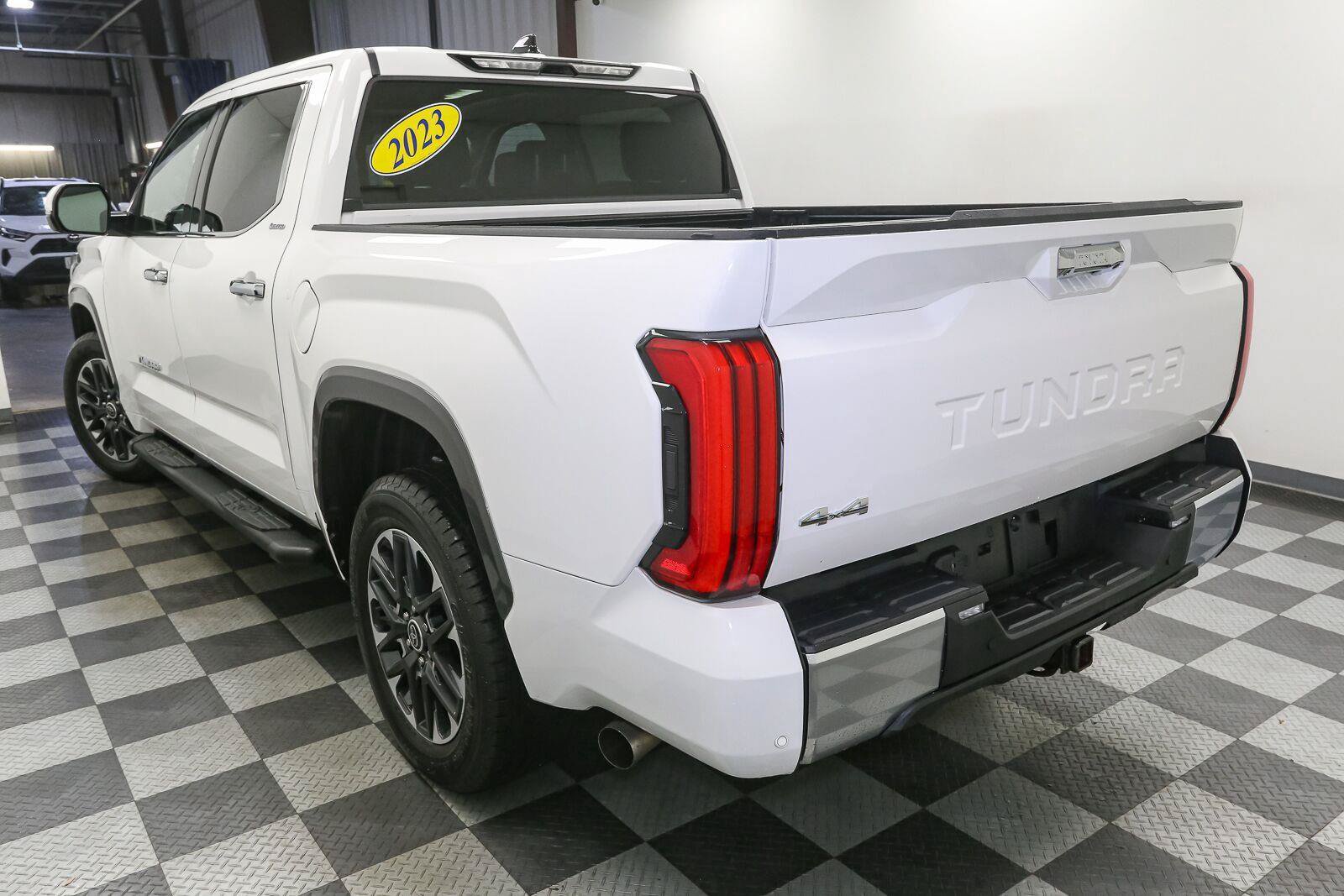 Used 2023 Toyota Tundra Limited w/ Power Package AWD/4WD image 11