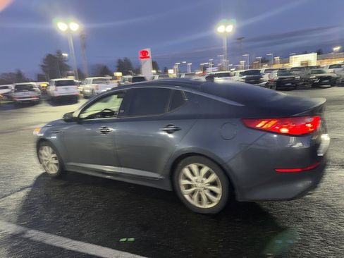 Used 2015 Kia Optima EX w/ EX Premium Package image 2