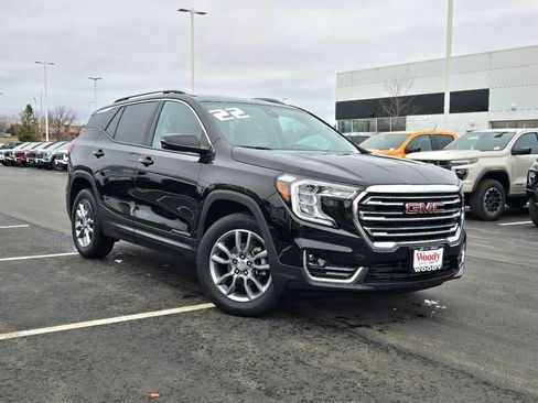 Certified 2022 GMC Terrain SLT w/ LPO, Floor Liner Package image 2