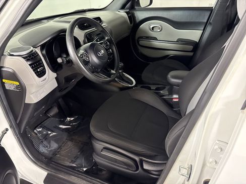 Used 2015 Kia Soul image 15