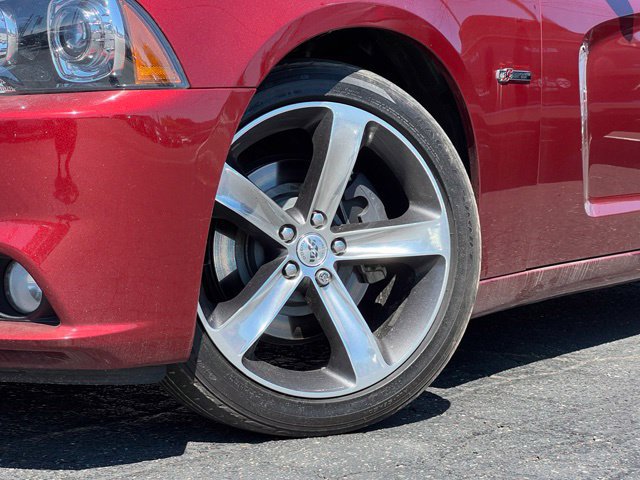 Used 2014 Dodge Charger R/T RWD image 2