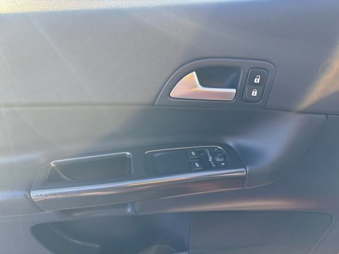 Used 2013 Volvo C30 T5 R-Design image 17