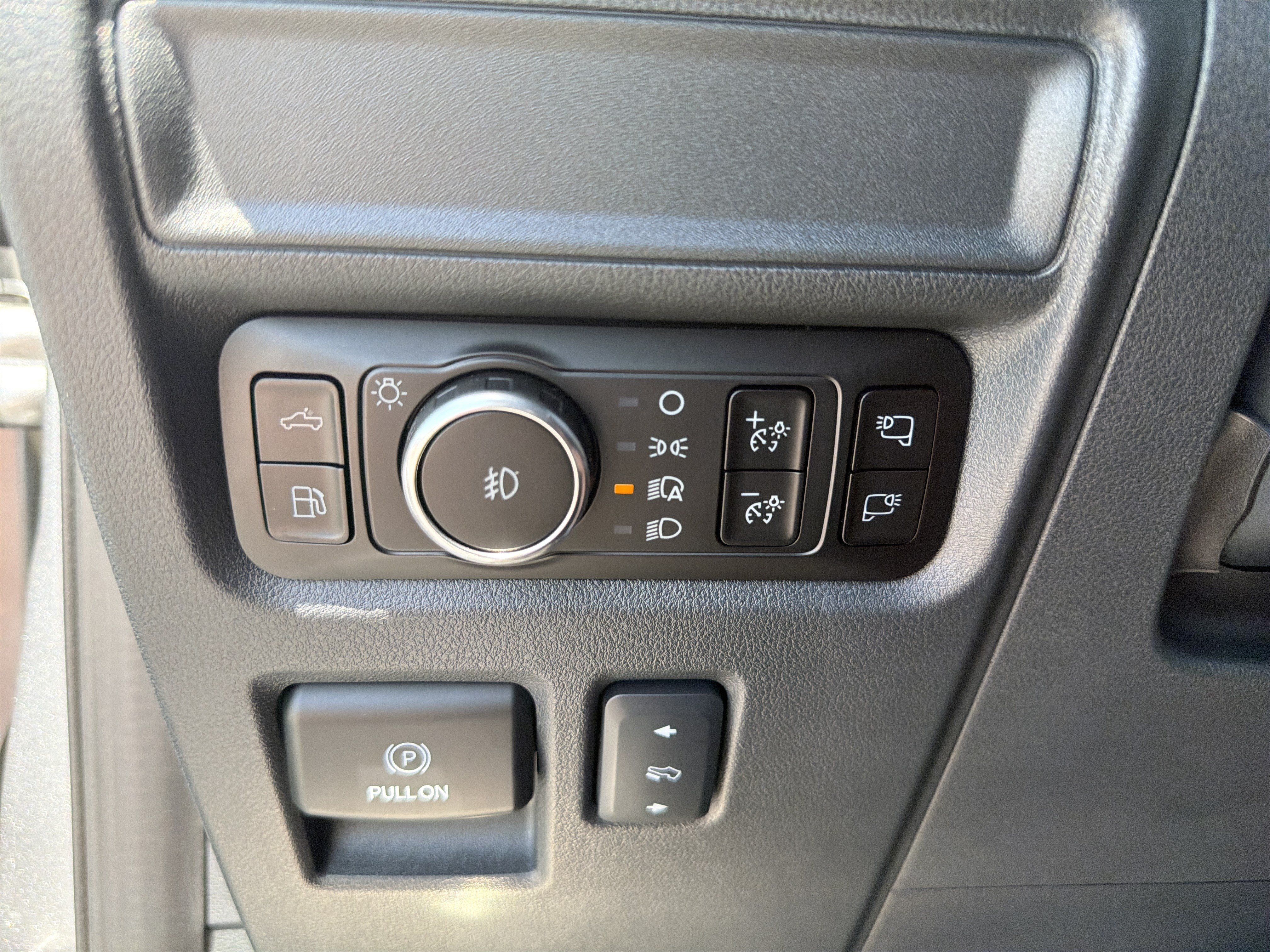 Used 2025 Ford F150 Platinum w/ Equipment Group 702A High AWD/4WD image 36
