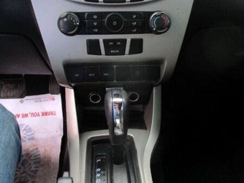 Used 2008 Ford Focus SE image 10