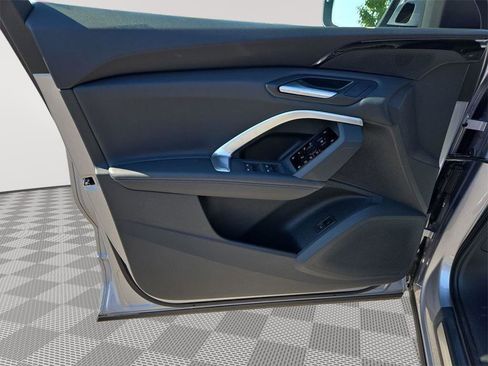 New 2025 Audi Q5 Premium image 13