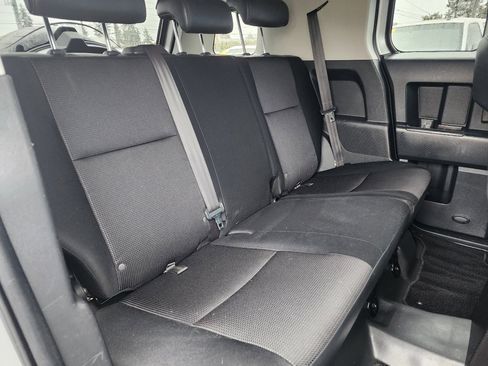 Used 2008 Toyota FJ Cruiser 4WD image 25