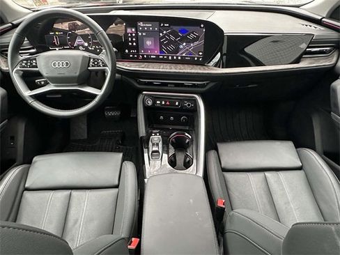 Certified 2025 Audi Q5 Premium Plus w/ Premium Plus image 15