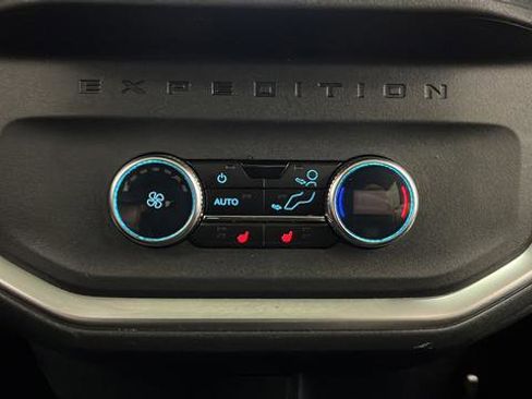Used 2025 Ford Expedition Max King Ranch AWD/4WD image 38