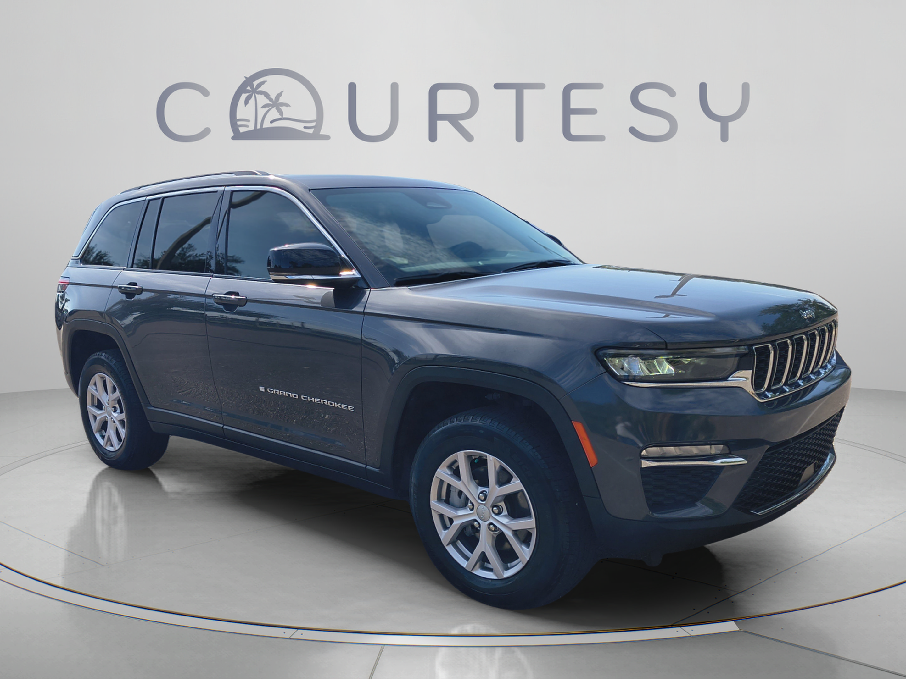 Used 2022 Jeep Grand Cherokee Limited RWD image 7