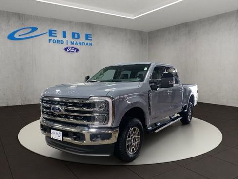 New 2026 Ford F250 4x4 Crew Cab Super Duty image 5