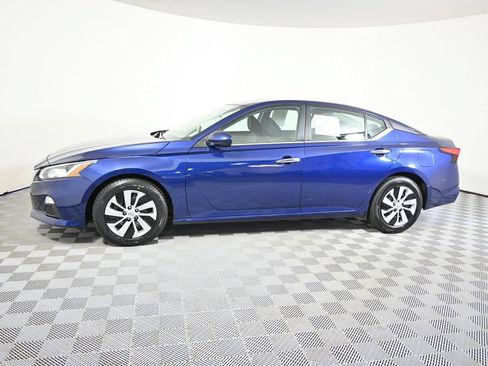 Used 2019 Nissan Altima 2.5 S FWD image 2