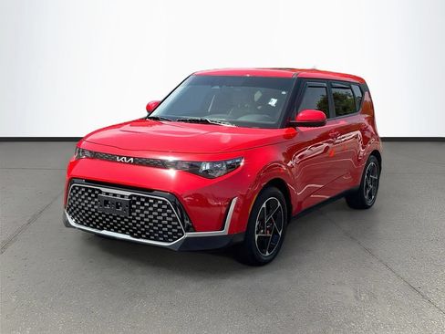 Certified 2024 Kia Soul EX FWD image 3