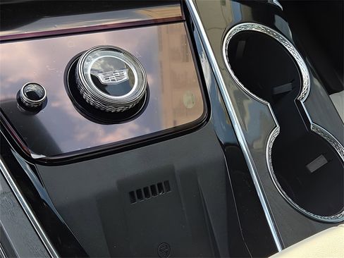 New 2026 Cadillac Escalade IQ Luxury 1 w/ LPO, Floor Liner Package image 24