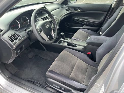 Used 2010 Honda Accord LX-P image 5