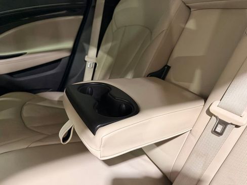 Used 2018 Buick Envision Premium w/ Driver Confidence Package image 30