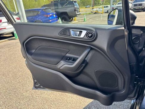 Used 2017 Ford Fiesta ST image 19
