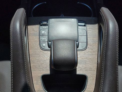 Used 2021 Mercedes-Benz GLE 450 4MATIC image 22