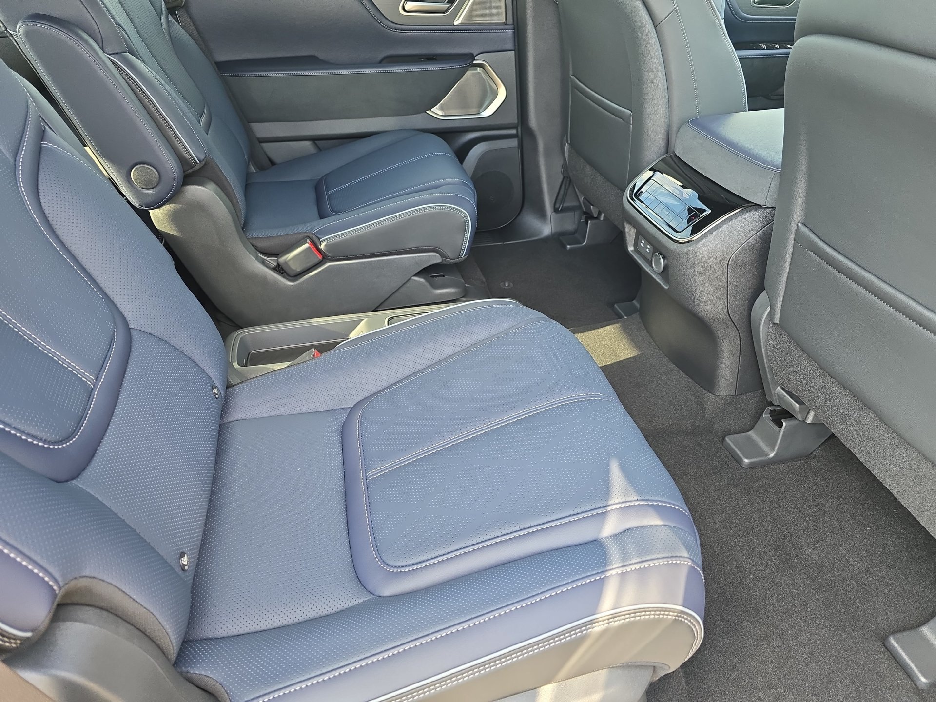 New 2027 INFINITI QX80 Sensory w/ Sport Exterior Package AWD/4WD image 11