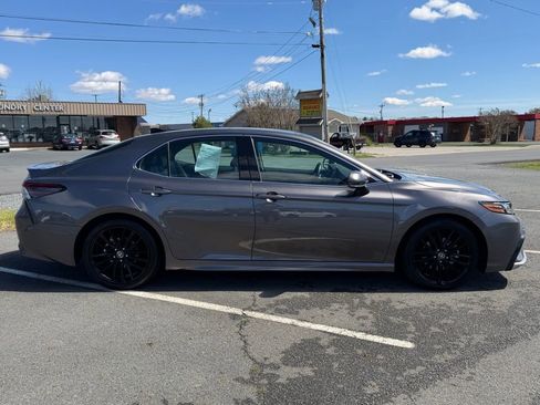 Used 2023 Toyota Camry XSE FWD image 2