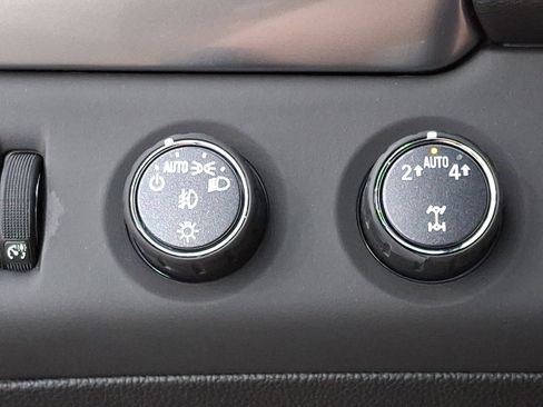 Used 2020 Chevrolet Tahoe LT image 26