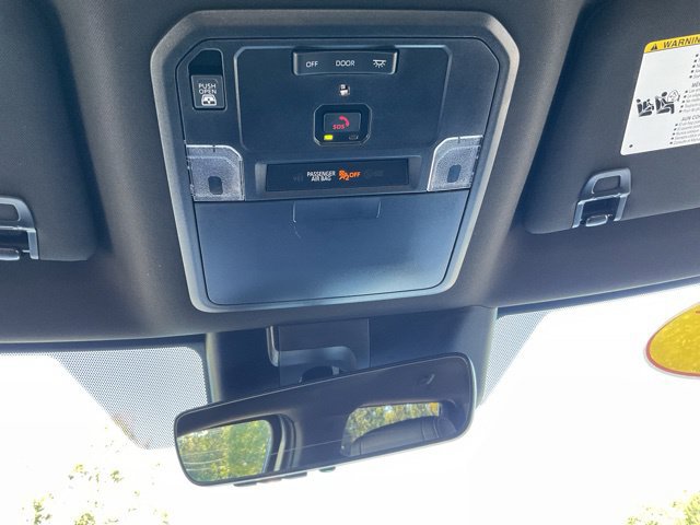 Used 2026 Toyota Tundra Limited AWD/4WD image 30