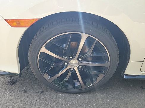 Used 2021 Honda Civic Sport image 11