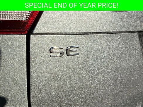 Used 2023 Volkswagen Tiguan SE R-Line image 23