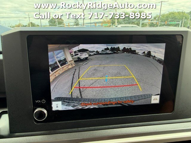 Used 2025 Toyota 4Runner SR5 AWD/4WD image 26