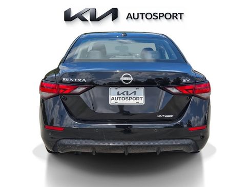 Used 2024 Nissan Sentra SV FWD image 9