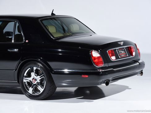 Used 2005 Bentley Arnage RL image 16