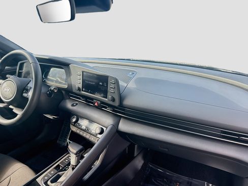 Used 2026 Hyundai Elantra SEL Sport Premium FWD image 29