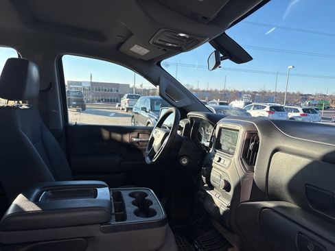 Used 2019 Chevrolet Silverado 1500 W/T w/ Trailering Package image 26