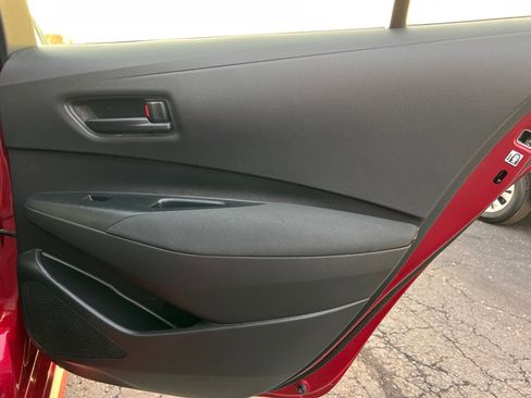Used 2022 Toyota Corolla LE image 14