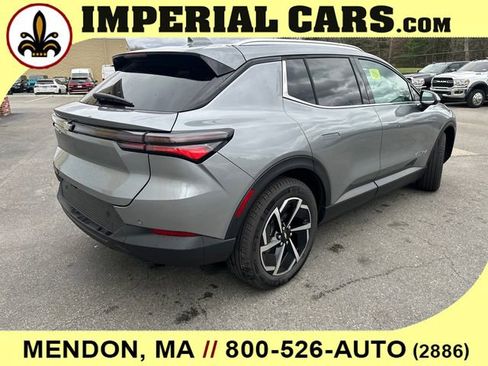 New 2026 Chevrolet Equinox EV LT image 13