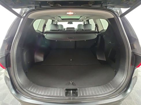 Used 2020 Hyundai Santa Fe Limited AWD/4WD image 16