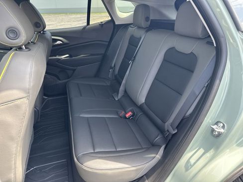 New 2025 Chevrolet Trax ACTIV w/ Driver Confidence Package image 24