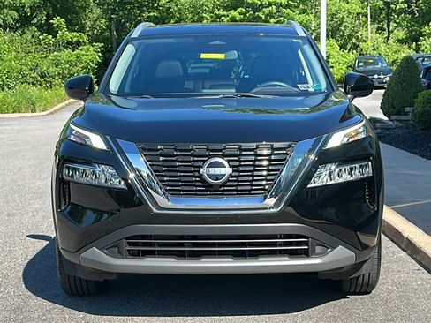 Certified 2023 Nissan Rogue SV AWD/4WD image 3