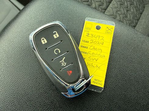 Used 2024 Chevrolet Equinox LT AWD/4WD image 42