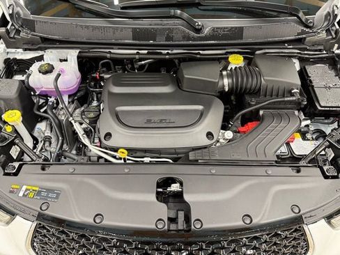 New 2026 Chrysler Pacifica Select FWD image 29