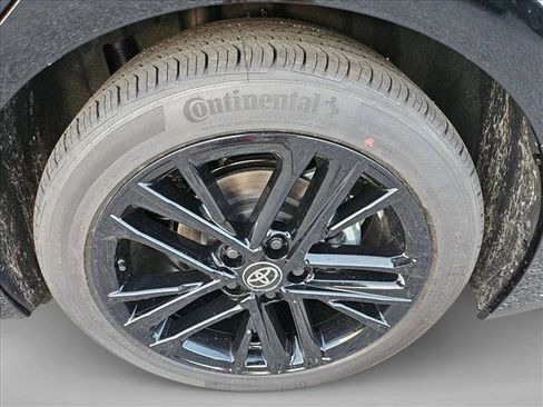 New 2025 Toyota Camry SE image 9