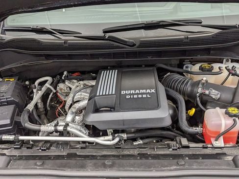 Used 2024 Chevrolet Silverado 1500 ZR2 w/ Technology Package image 43