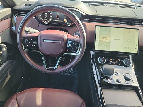 Used 2023 Land Rover Range Rover Sport SE Dynamic image 19