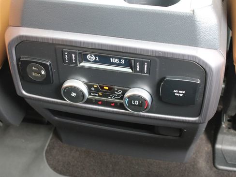 Used 2023 Ford Expedition Platinum AWD/4WD image 27