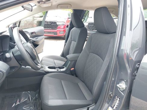 Used 2024 Toyota Corolla LE FWD image 15