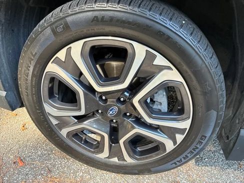 Used 2023 Subaru Ascent Touring AWD/4WD image 11