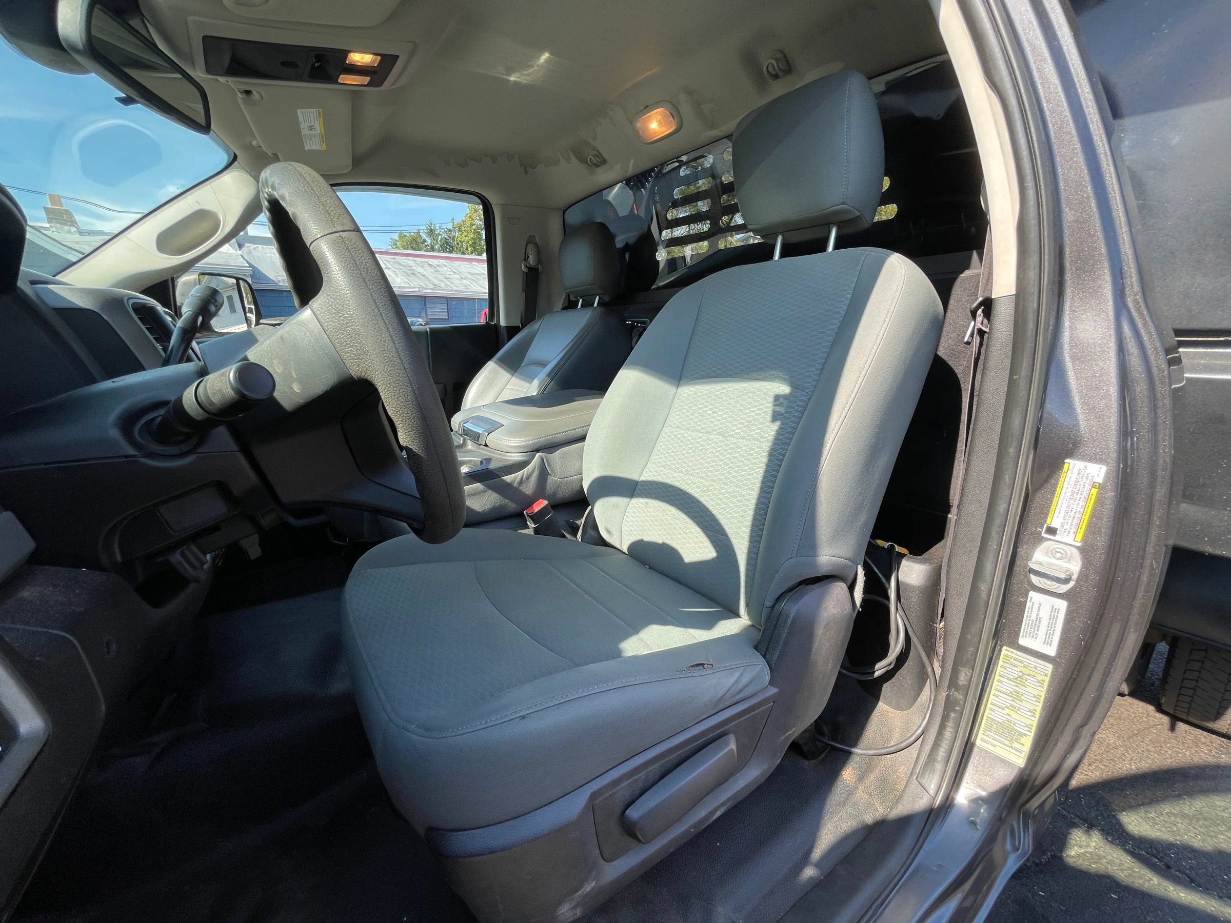 Used 2016 RAM 5500 Tradesman w/ Power & Remote Entry Group AWD/4WD image 11