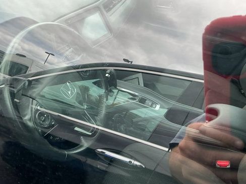 Used 2020 Honda HR-V Sport image 27
