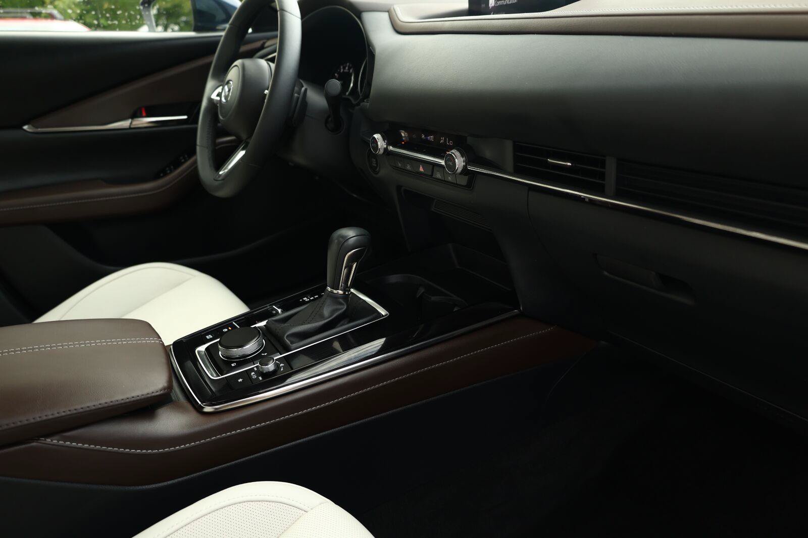 Used 2023 MAZDA CX-30 AWD 2.5 S w/ Premium Package image 24