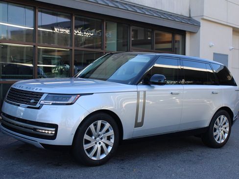 Certified 2024 Land Rover Range Rover Long Wheelbase SE image 2